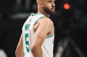 火博体育官网 -孟菲斯灰熊迎NBA季后赛关键赛；今晚迎来里程碑；态度坚定；赛程密集仍需轮换的简单介绍