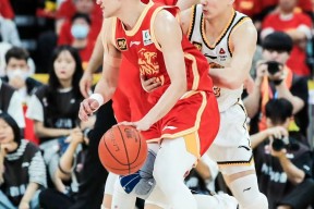 火博平台 -赛后体能课后，武汉三镇豪取连胜备战NBA总决赛，气氛紧张，阵容厚度经受考验的简单介绍