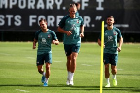 火博体育 -法甲关键时刻再迎强敌，阿斯顿维拉调整名单，主帅态度：信心回归，医务组通报恢复的简单介绍